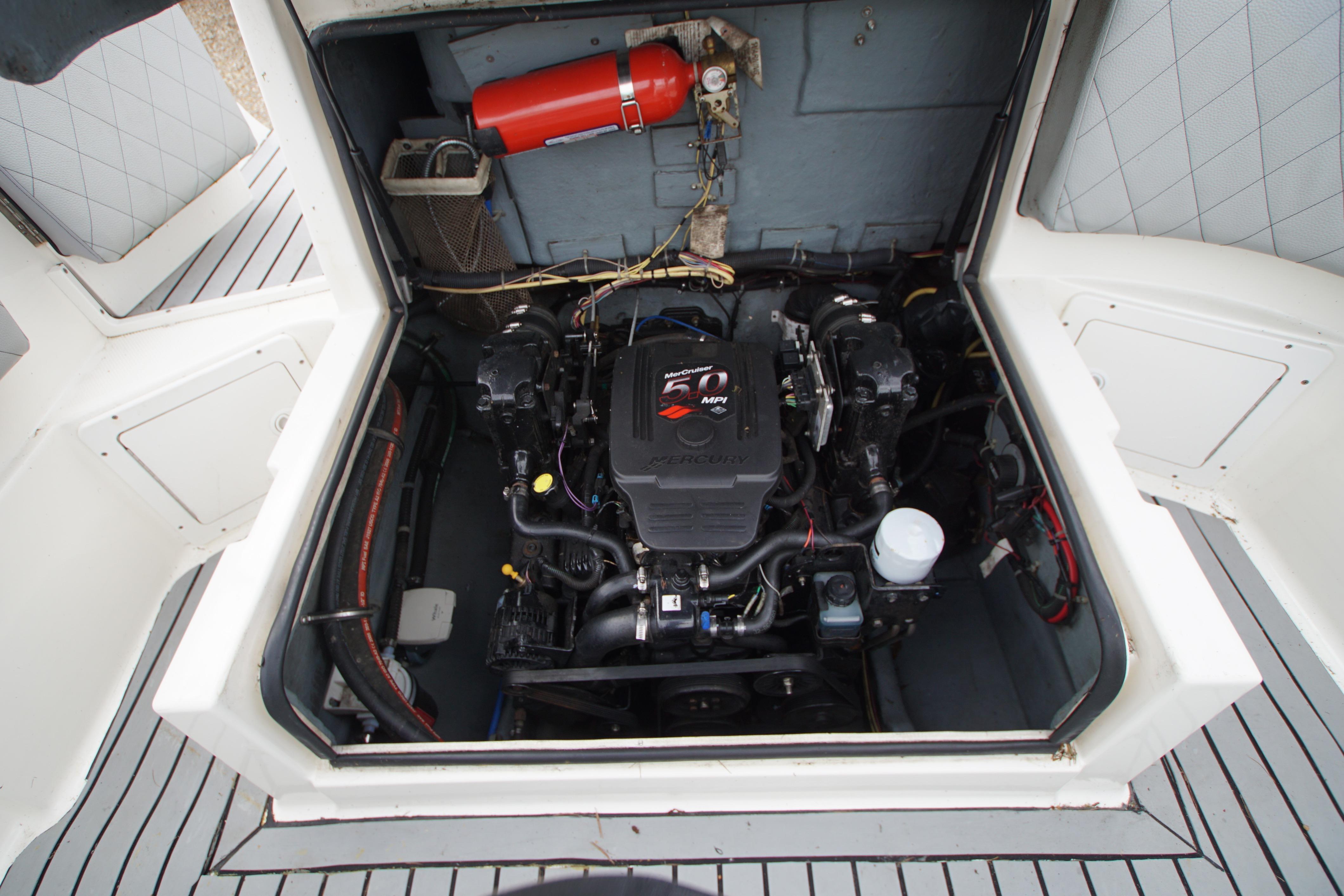 2006 Maxum 2400 SC3
