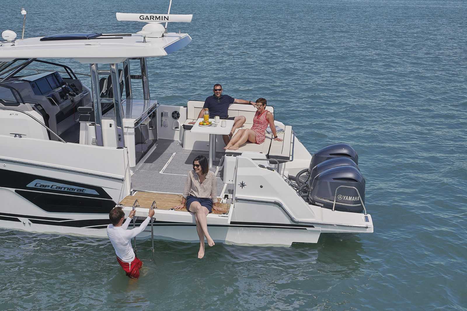 People swimming near Cap Camrat 12.5WA