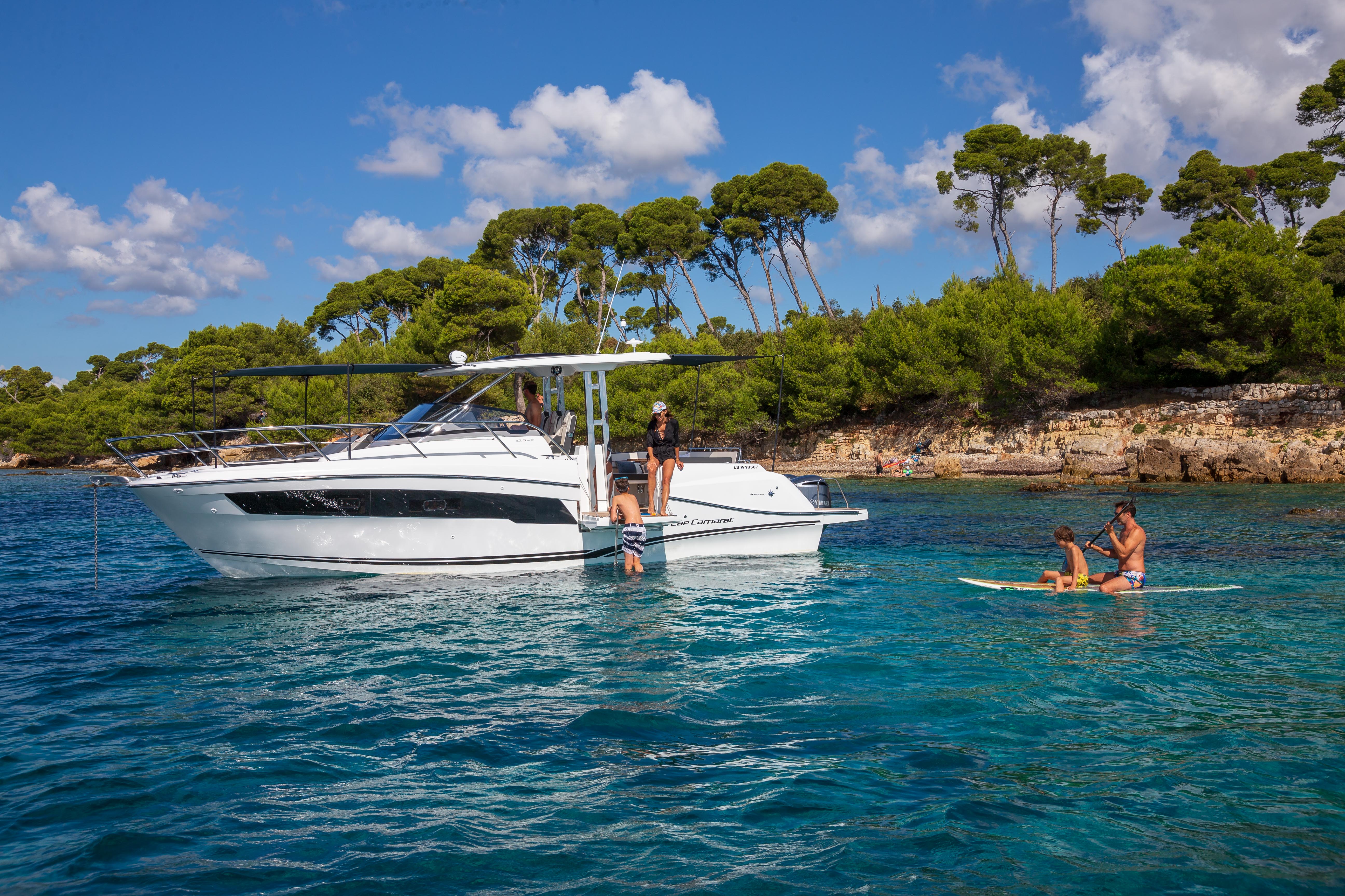 People enjoying Cap Camarat 10.5WA S2