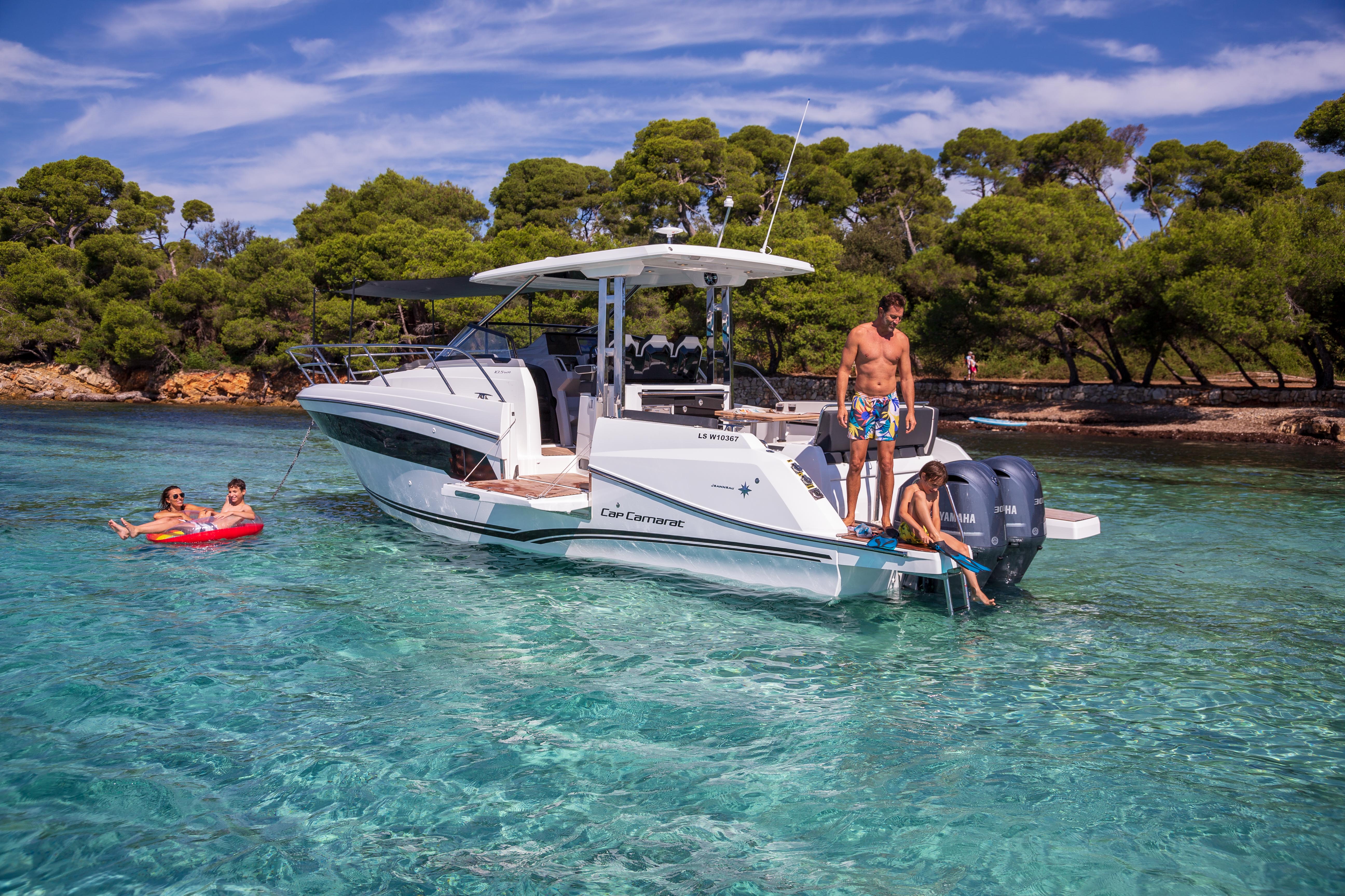 people relaxing on Cap Camarat 10.5WA S2