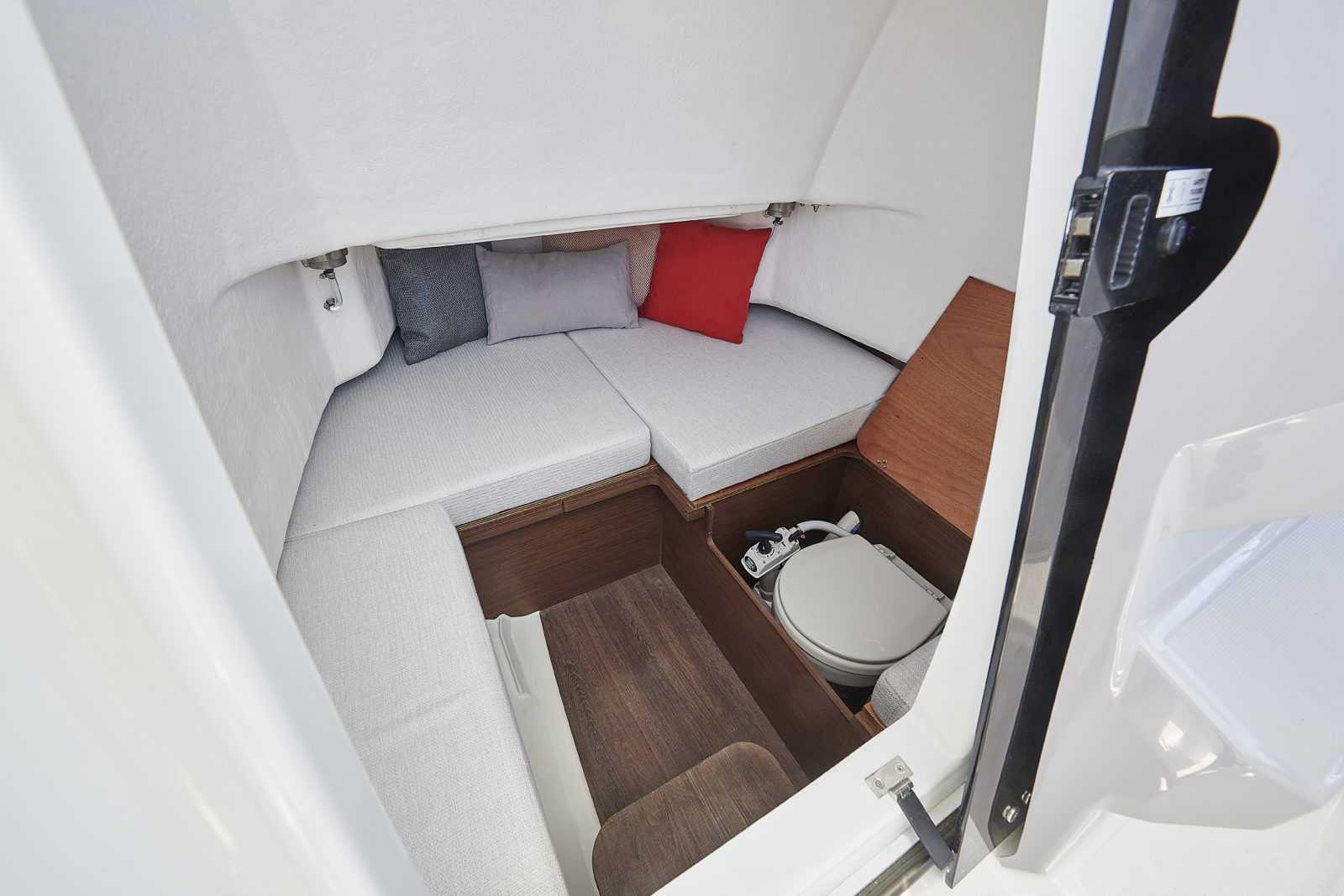 Cap Camarat 7.5CC S3 sleeping