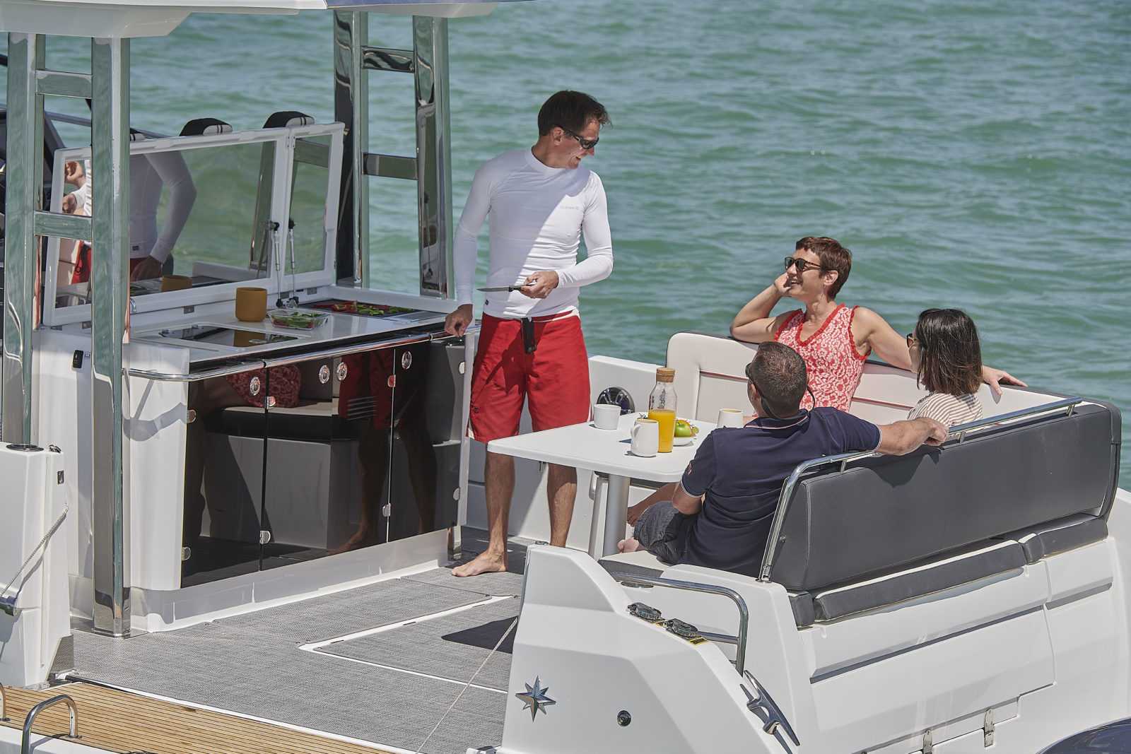 people on Cap Camrat 12.5WA