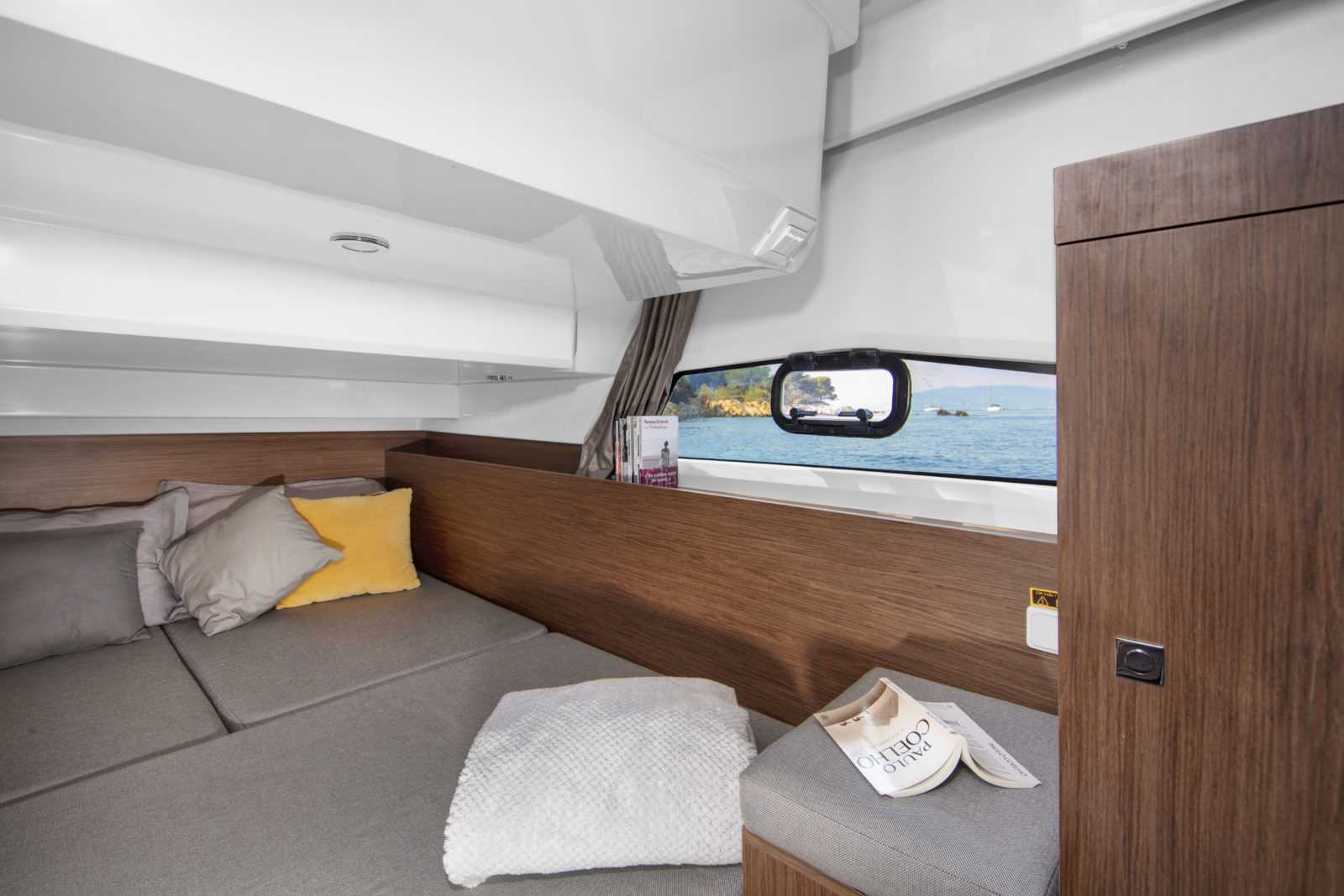 Sleeping place in Merry Fisher Flybridge 1095