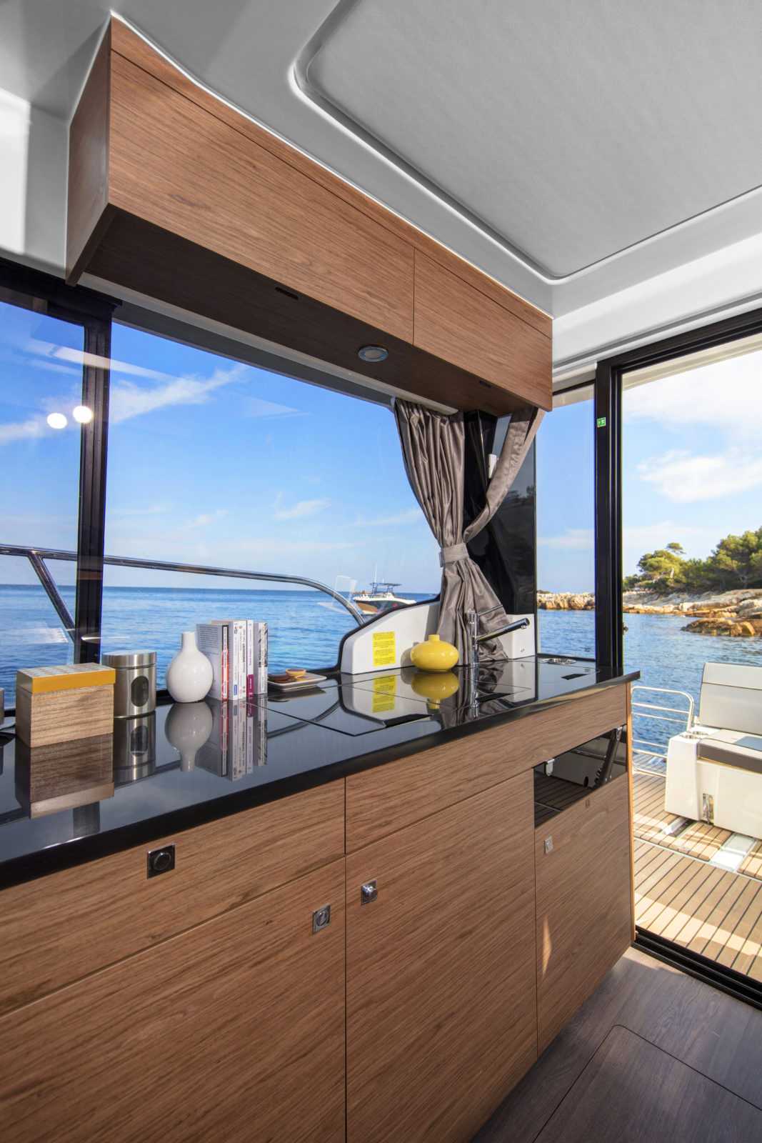 Kitchen in Merry Fisher Flybridge 1095