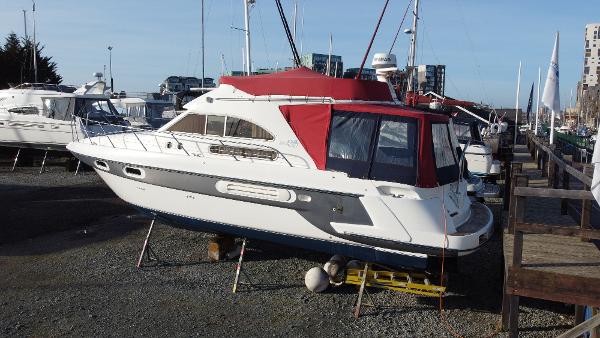 Sealine 360 Statesman