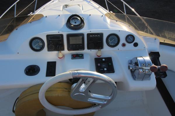 Sealine 360 Statesman