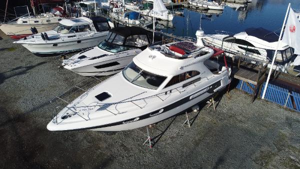 Sealine 360 Statesman