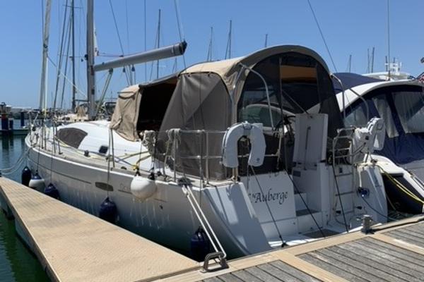 Beneteau Oceanis 43
