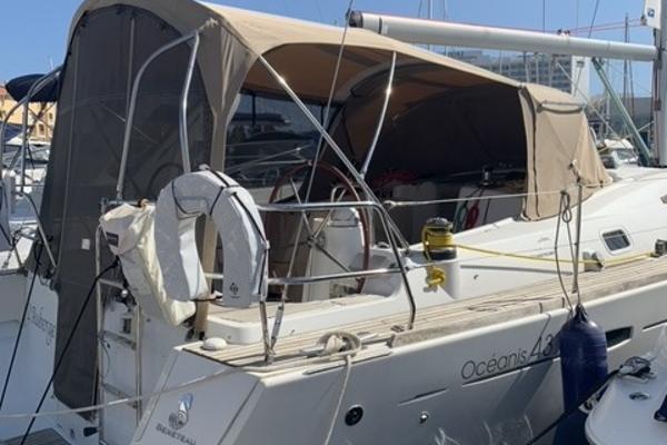 Beneteau Oceanis 43