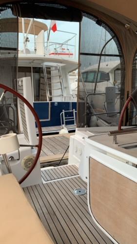 Beneteau Oceanis 43