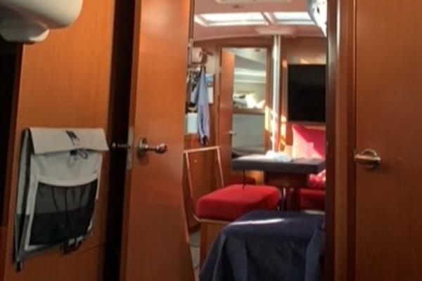 Beneteau Oceanis 43