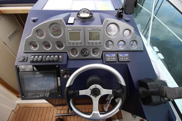 Sealine S29